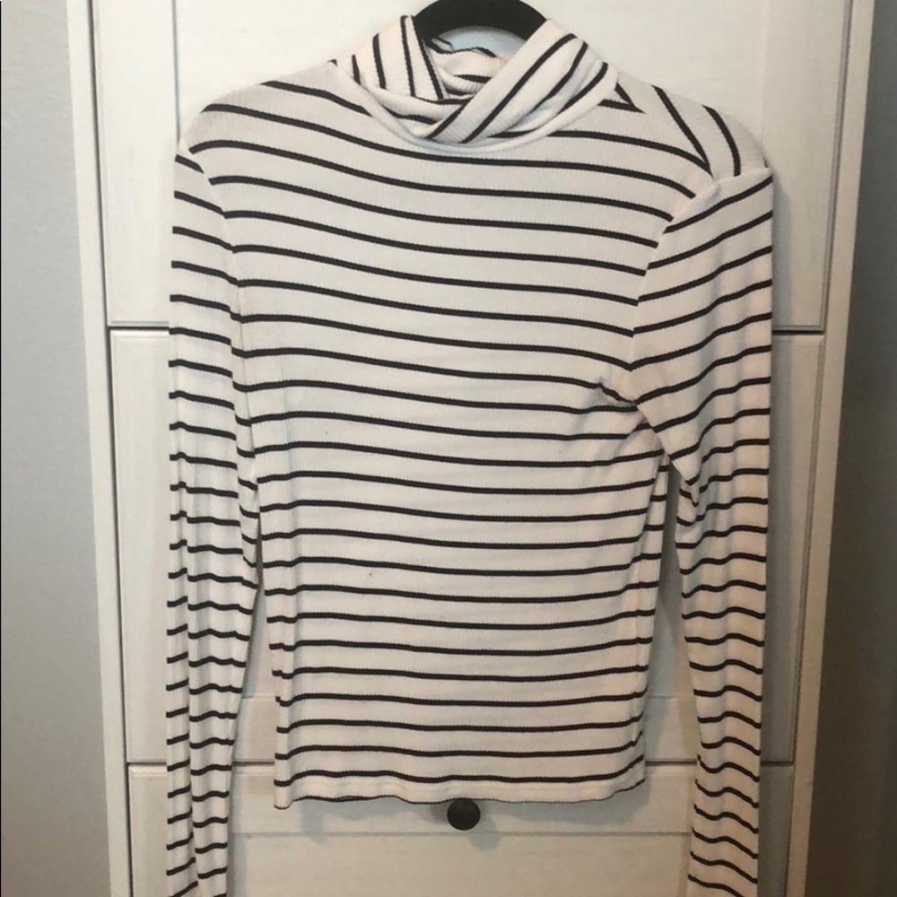 H&M turtle neck sweater